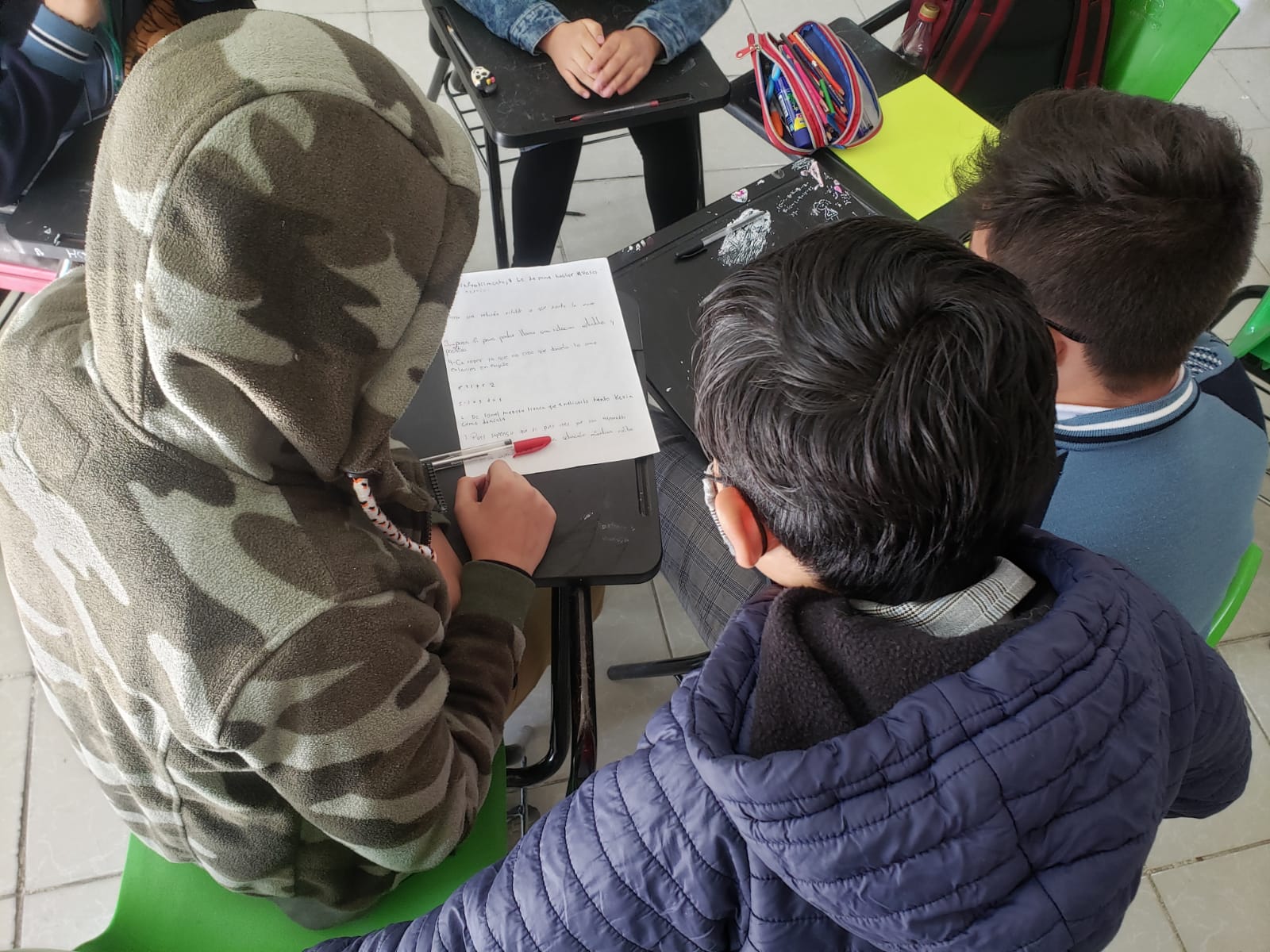 Niños en taller de prevención de violencia
